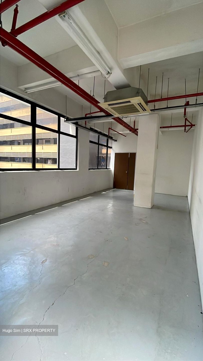 B Central (D12), Office #447315941